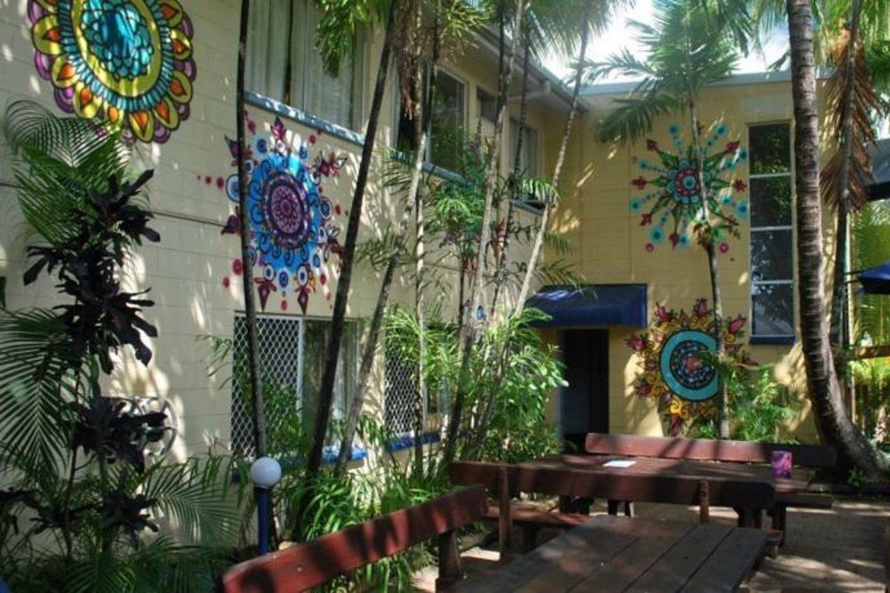 Mad Monkey Village Cairns Kültér fotó